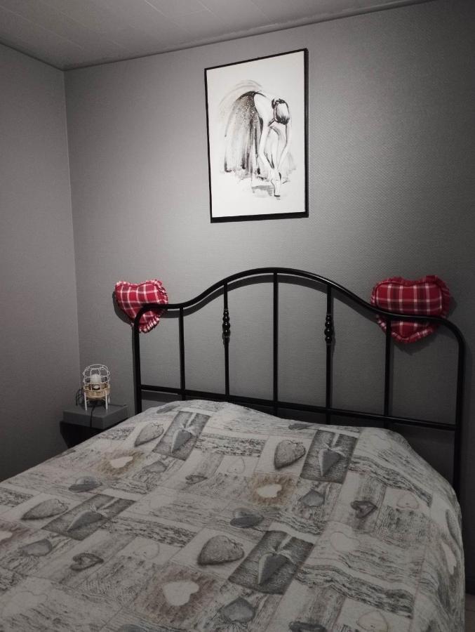 La Chambre D Angeline Foy-Notre-Dame Екстер'єр фото